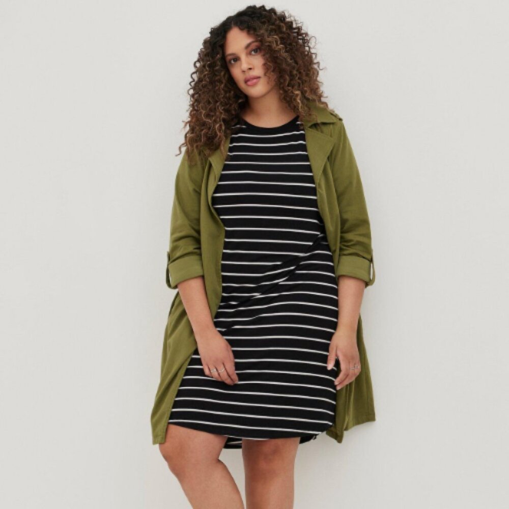 Torrid Super Soft Black and White Casual Tee Shirt Dress Size 1 1X